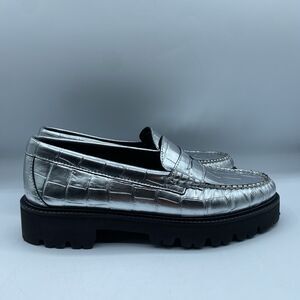 GH Bass & Co Whitney Easy Weejuns Women 9.5 Loafer Silver Preppy Shoes Boho NWOB